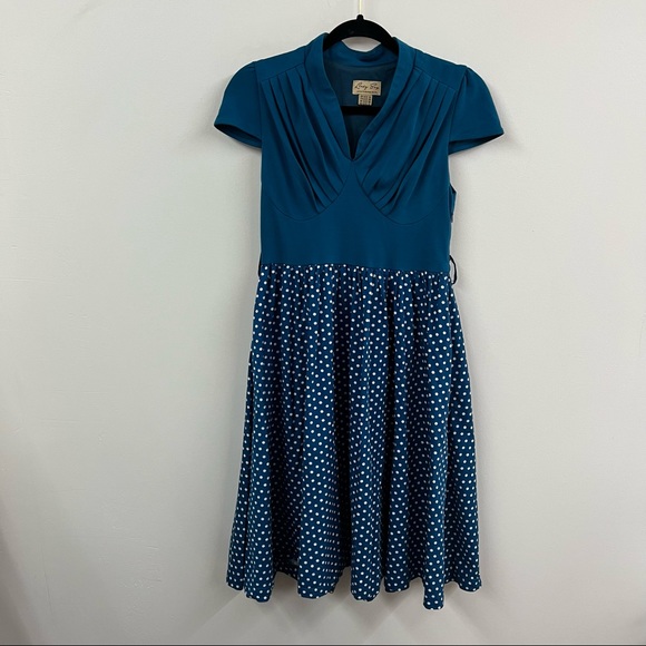 Lindy Bop Megan Polka Dot Retro Style Dress - Picture 3 of 13